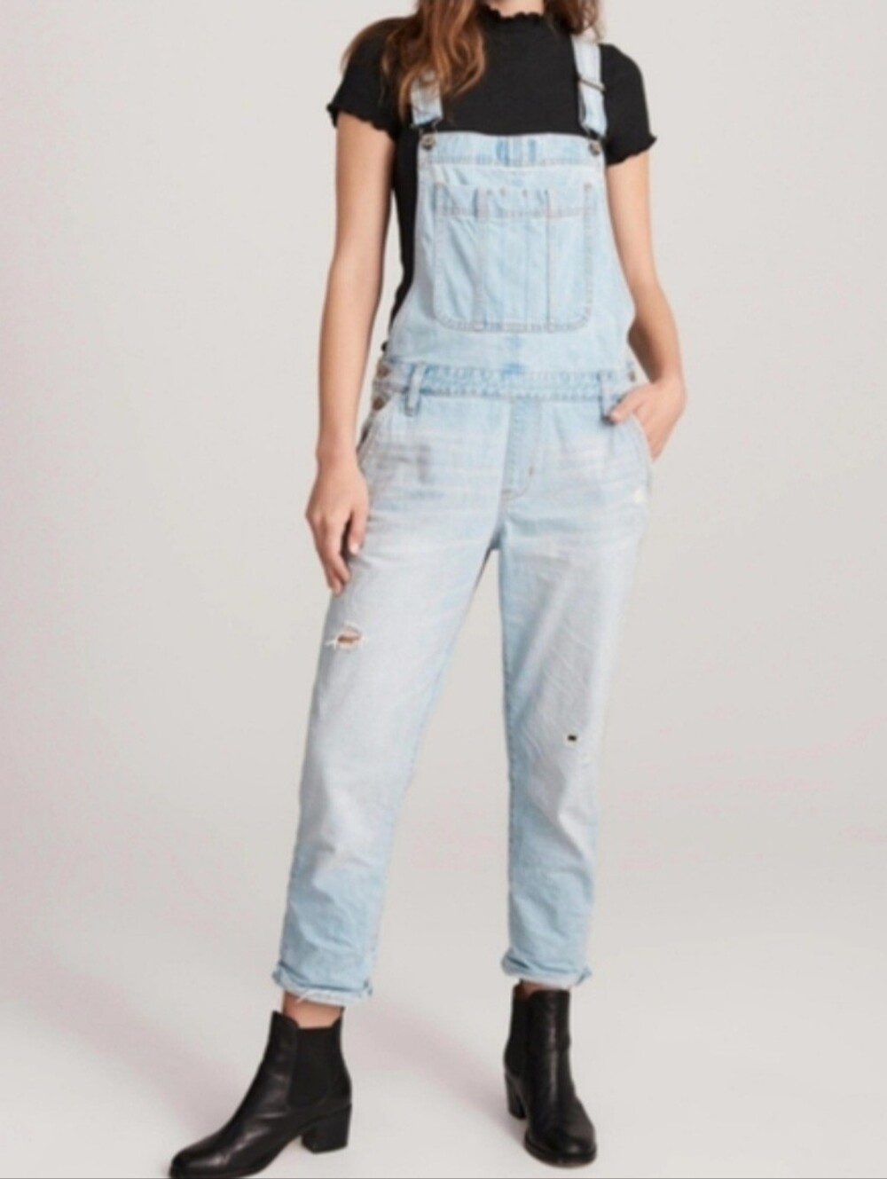 Abercrombie & Fitch Distressed Boyfriend Ankle Length Light Wash Denim Overalls